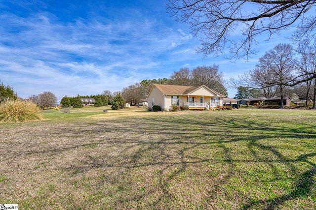 750 Goodjoin Road, Campobello, SC 29322