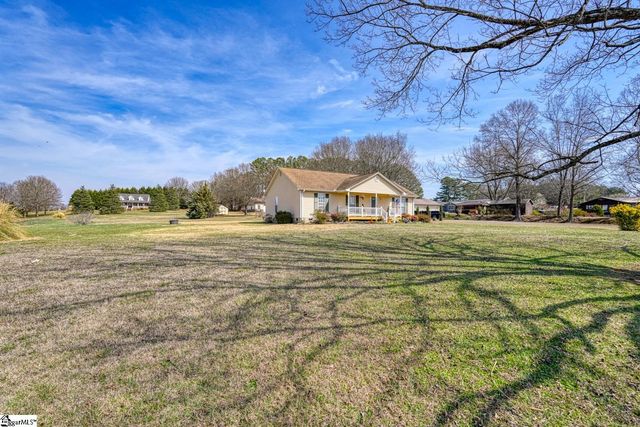 750 Goodjoin Road, Campobello, SC 29322