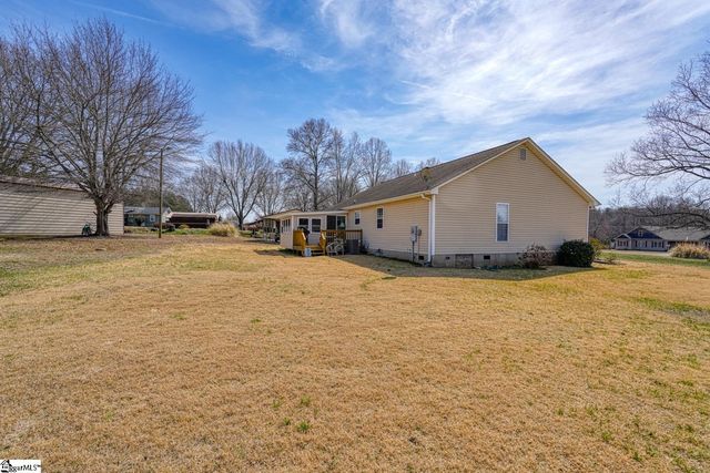 750 Goodjoin Road, Campobello, SC 29322