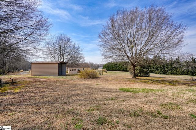 750 Goodjoin Road, Campobello, SC 29322