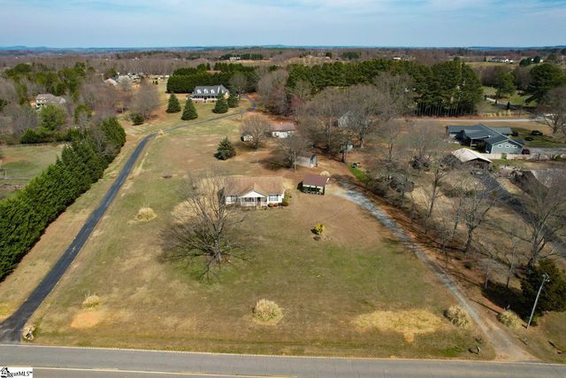 750 Goodjoin Road, Campobello, SC 29322