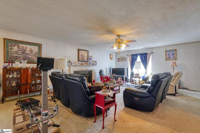 750 Goodjoin Road, Campobello, SC 29322