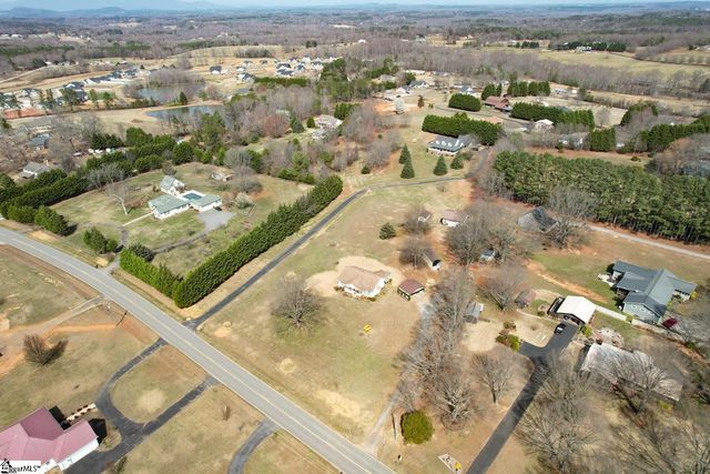 750 Goodjoin Road, Campobello, SC 29322