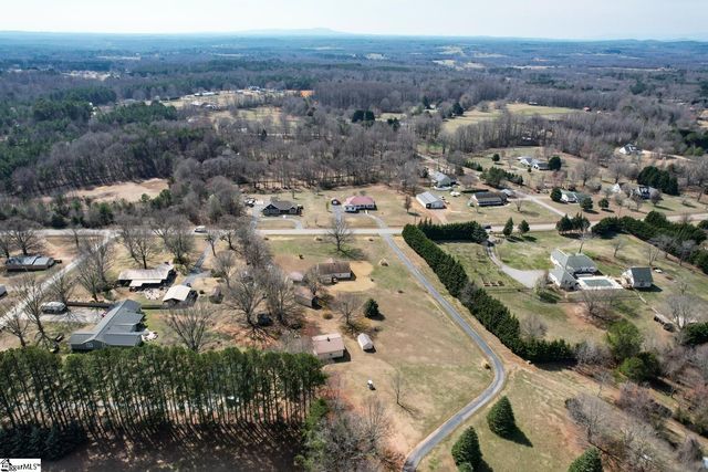 750 Goodjoin Road, Campobello, SC 29322