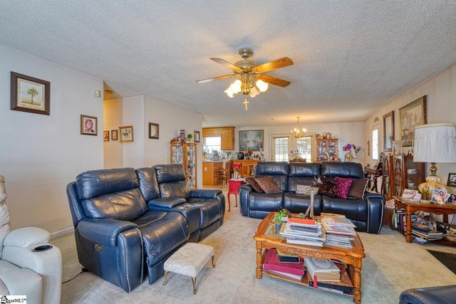 750 Goodjoin Road, Campobello, SC 29322