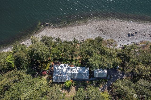 1424 Palisades Drive, Orcas Island, WA 98245