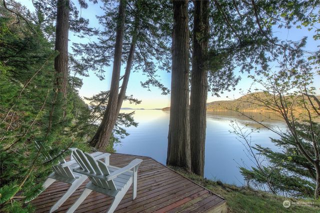 1424 Palisades Drive, Orcas Island, WA 98245
