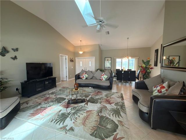 2815 SW 25th AVE, Cape Coral, FL 33914