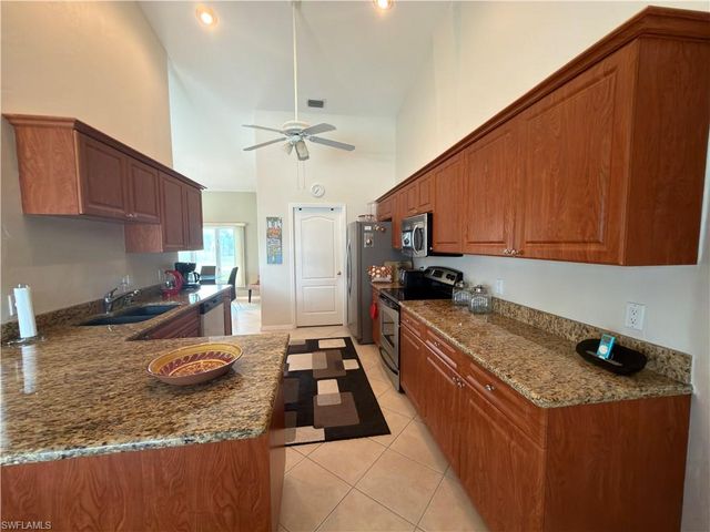 2815 SW 25th AVE, Cape Coral, FL 33914