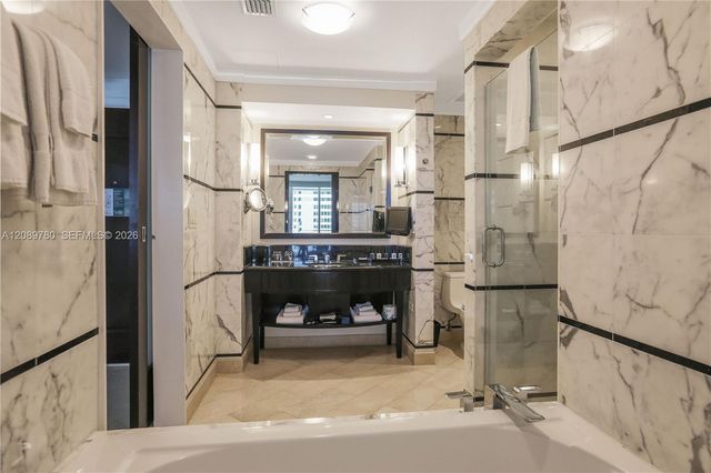 4391 Collins Avenue 605, Miami Beach, FL 33140