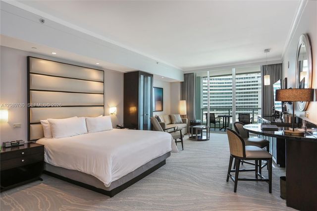 4391 Collins Avenue 605, Miami Beach, FL 33140
