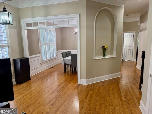 906 Wescott Lane, Atlanta, GA 30319