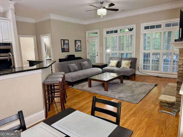 906 Wescott Lane, Atlanta, GA 30319