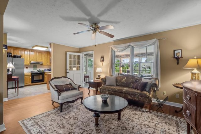 313 N Oak Dr., Surfside Beach, SC 29575