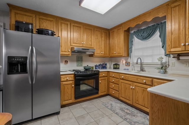 313 N Oak Dr., Surfside Beach, SC 29575