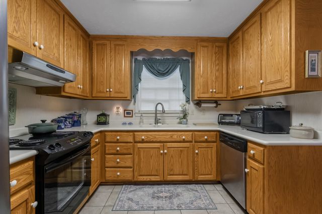 313 N Oak Dr., Surfside Beach, SC 29575