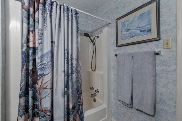 313 N Oak Dr., Surfside Beach, SC 29575