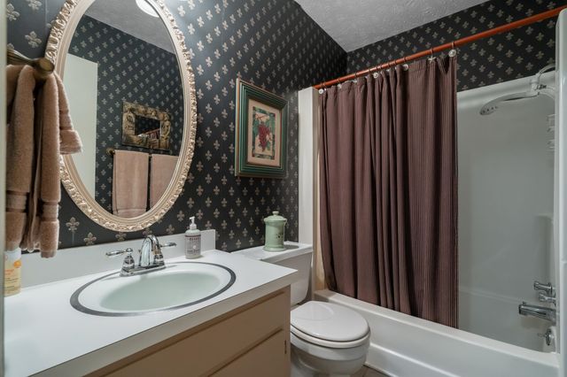 313 N Oak Dr., Surfside Beach, SC 29575