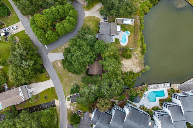 313 N Oak Dr., Surfside Beach, SC 29575