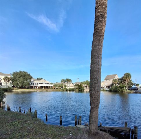313 N Oak Dr., Surfside Beach, SC 29575