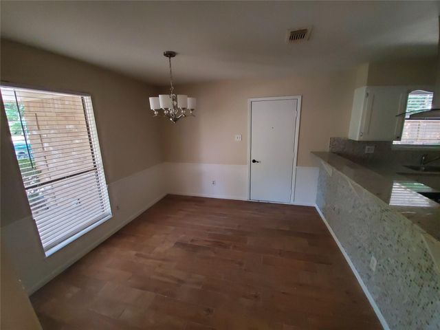 4051 Sherwood Street E, Houston, TX 77339