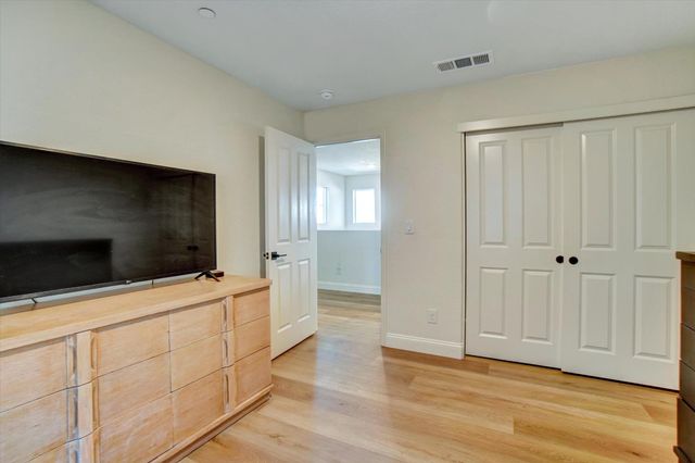 1328 Altaparke Ave, Sacramento, CA 95834