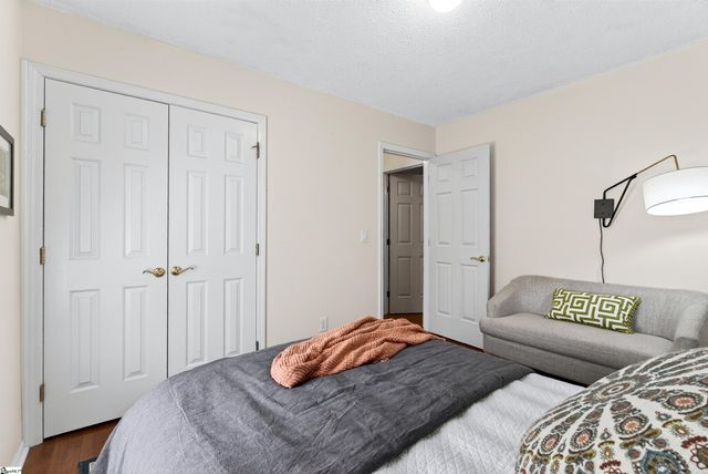 8 Twickenham Drive, Greenville, SC 29615