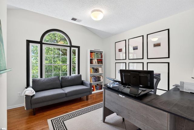 8 Twickenham Drive, Greenville, SC 29615