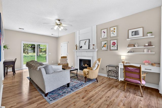 8 Twickenham Drive, Greenville, SC 29615