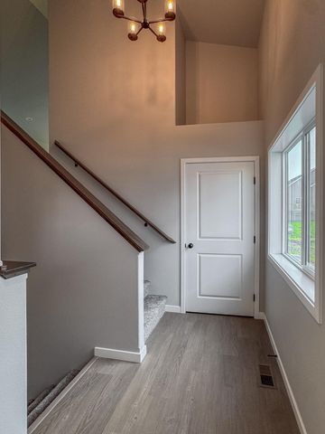 1123 Jill Drive W, West Fargo, ND 58078