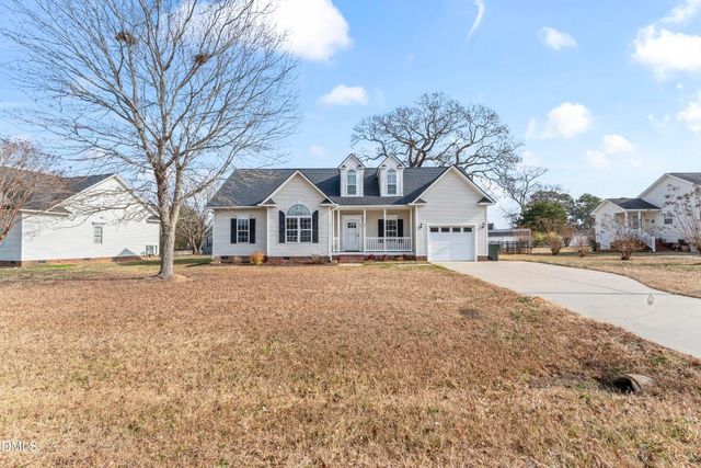 59 Jc Drive, Pine Level, NC 27568