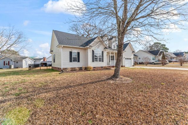 59 Jc Drive, Pine Level, NC 27568