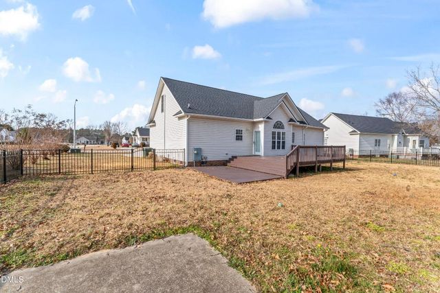 59 Jc Drive, Pine Level, NC 27568