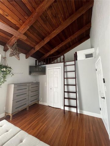 15824 SW 90th Ct, Palmetto Bay, FL 33157