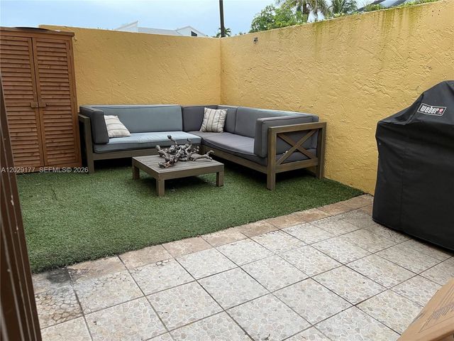 15824 SW 90th Ct, Palmetto Bay, FL 33157