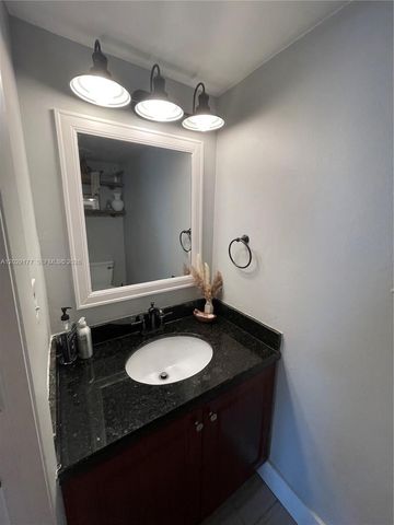 15824 SW 90th Ct, Palmetto Bay, FL 33157