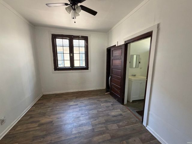 830 Madison Avenue, Evansville, IN 47715