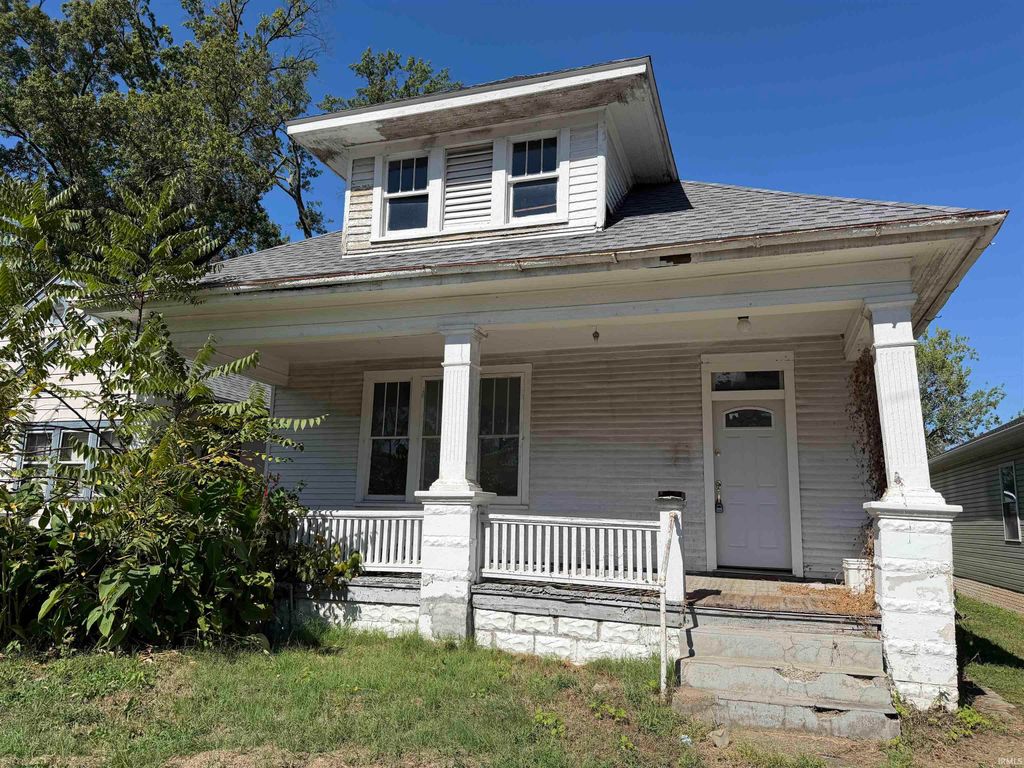 830 Madison Avenue, Evansville, IN 47715