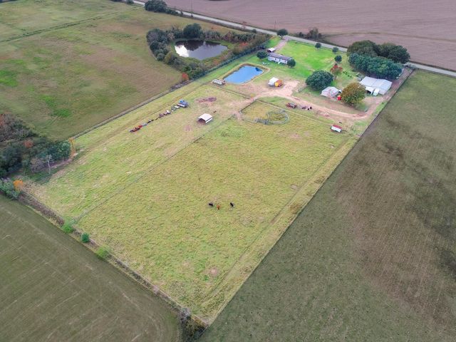 22234 Fields Store Road, Waller, TX 77484