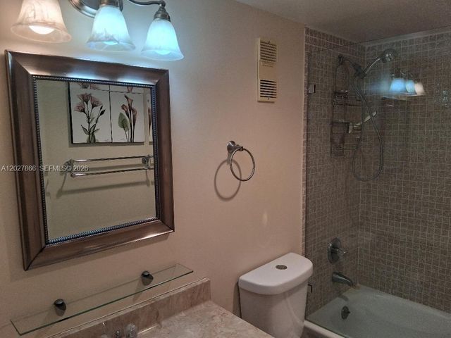 1200 St Charles Place L19, Pembroke Pines, FL 33026