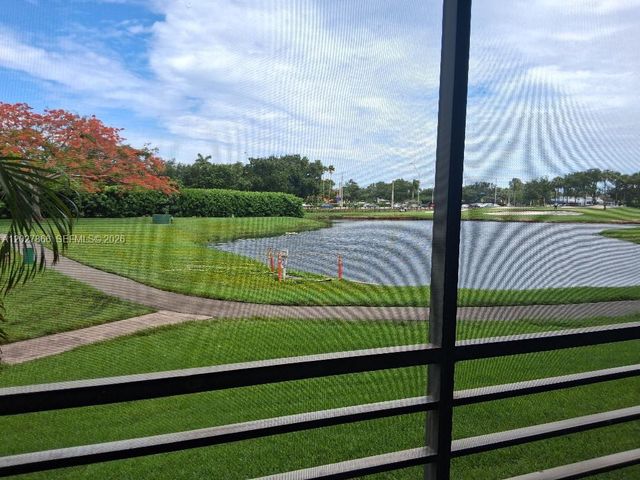 1200 St Charles Place L19, Pembroke Pines, FL 33026