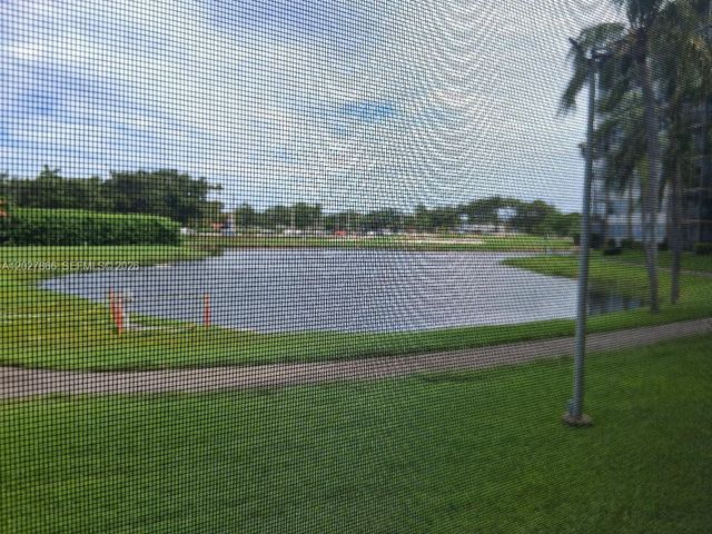 1200 St Charles Place L19, Pembroke Pines, FL 33026