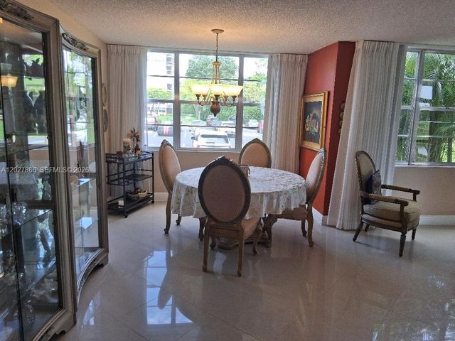 1200 St Charles Place L19, Pembroke Pines, FL 33026