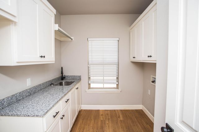 6710 N County Road 1100, Shallowater, TX 79363