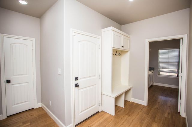 6710 N County Road 1100, Shallowater, TX 79363