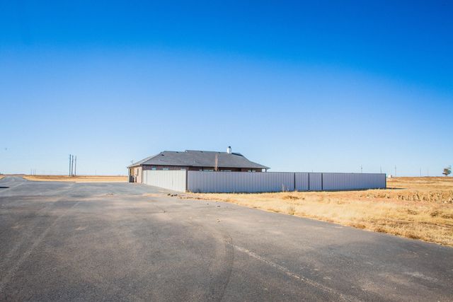 6710 N County Road 1100, Shallowater, TX 79363