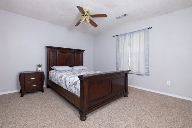 5805 Samantha Street, Fayetteville, AR 72704