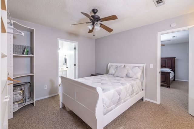 5805 Samantha Street, Fayetteville, AR 72704