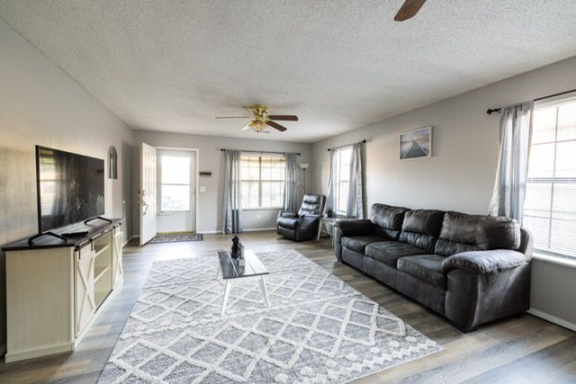5805 Samantha Street, Fayetteville, AR 72704
