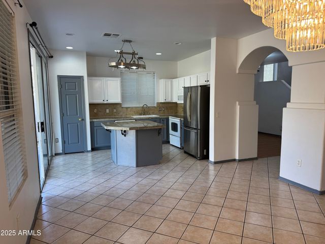 13438 W ROSE Lane, Litchfield Park, AZ 85340